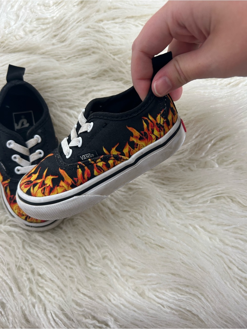 Vans Kids Authentic Elastic Lace Digi Flame Black Sneakers Size 6 - Picture 3 of 9
